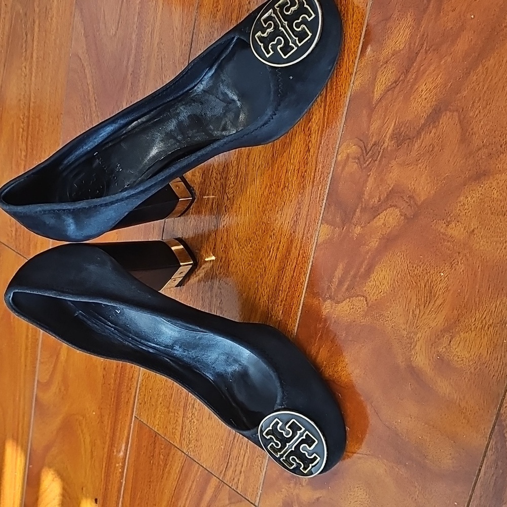 Tory Burch “Maddie” Suede Pumps — Elegant Block Heel Classic Sz 7.5